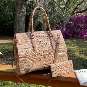 Brahmin Large Finley